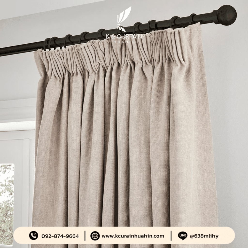 6. ผ้าม่านจีบดินสอ (Pencil pleat curtains) 